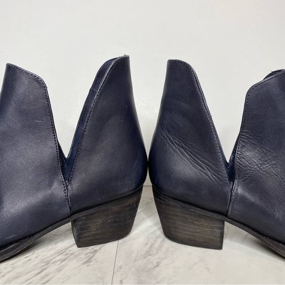 Free People Charm Double V Bootie 36 1/2 - Picture 7 of 13